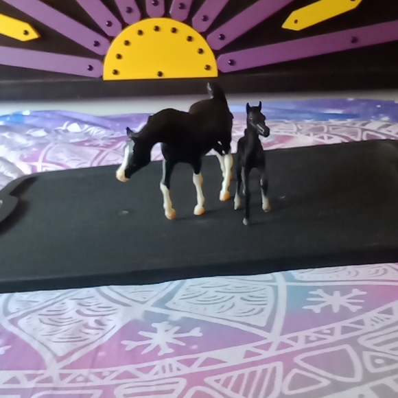 Breyer horses - Picture 3 of 4